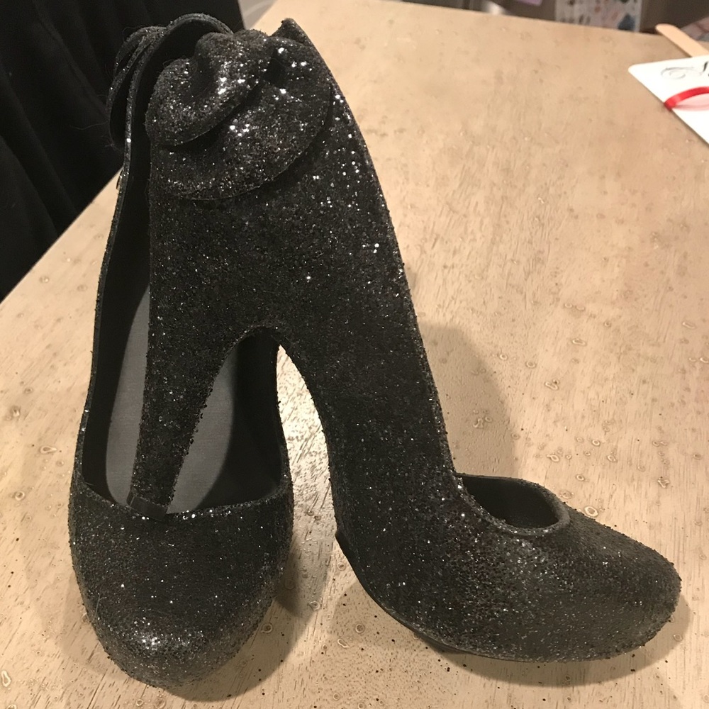 Alessandra Ambrosio Love Melissa Incense Glitter